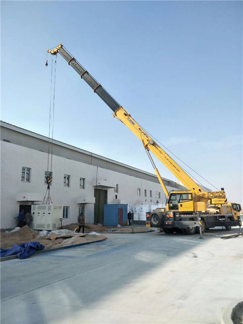 隆回县“超载就喊停”—— 吊车的 “重量保镖” 技术